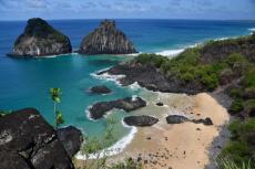 Baia dos Porcos and Doïs Irmaos islets, Fernando de Noronha, Brazil 